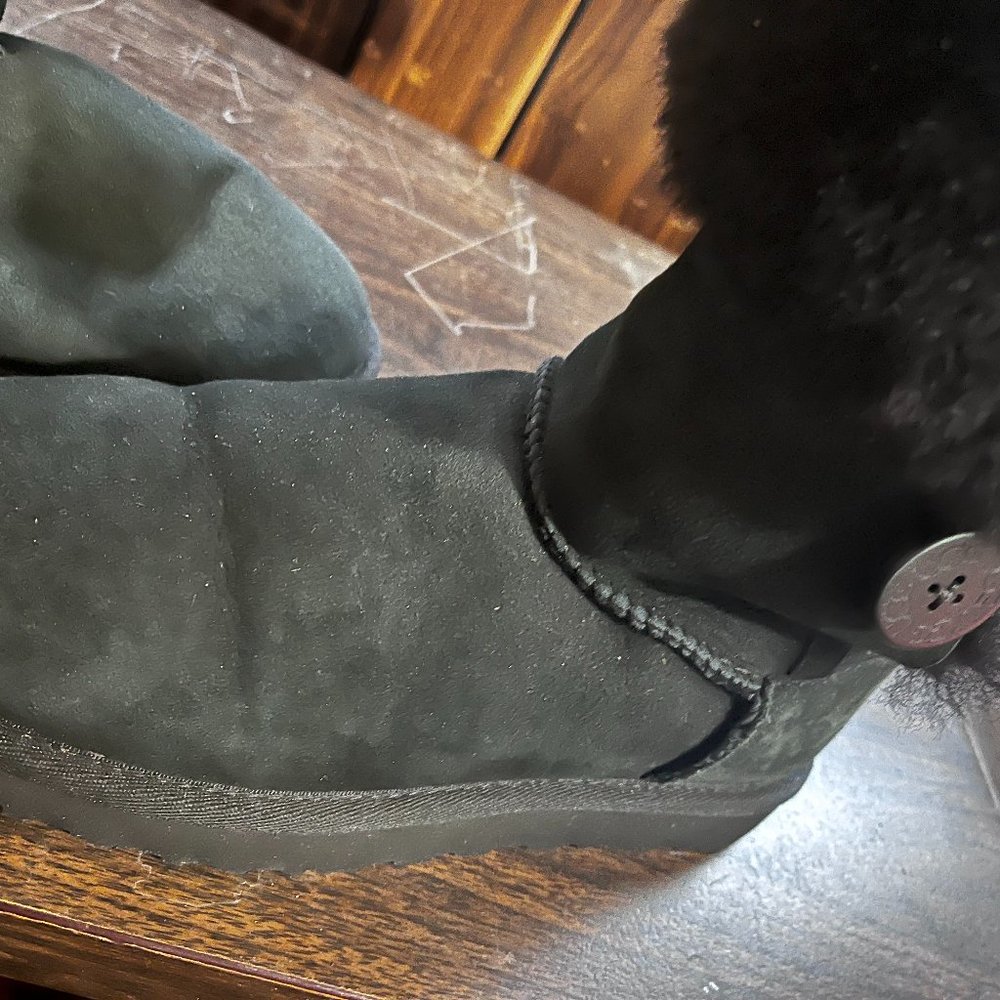 UGS BOOTS
